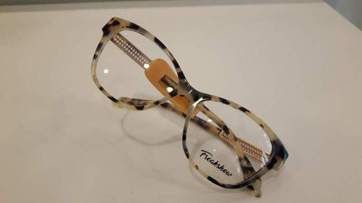 Vente de lunettes de vue, Winnezeele